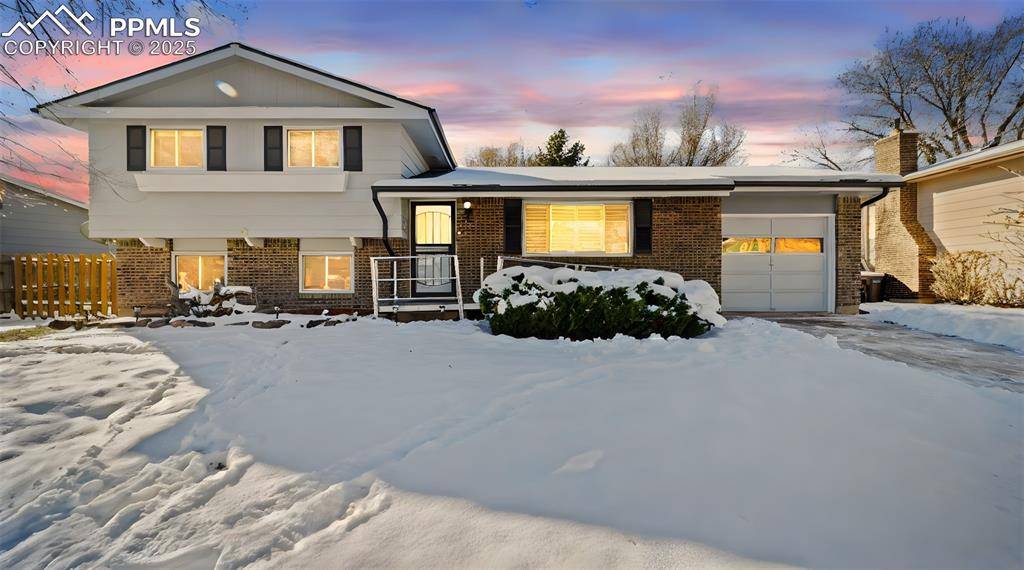 Colorado Springs, CO 80915,1218 MARTIN DR