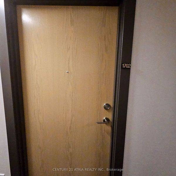 Toronto E09, ON M1P 2X9,1350 Ellesmere RD #1702