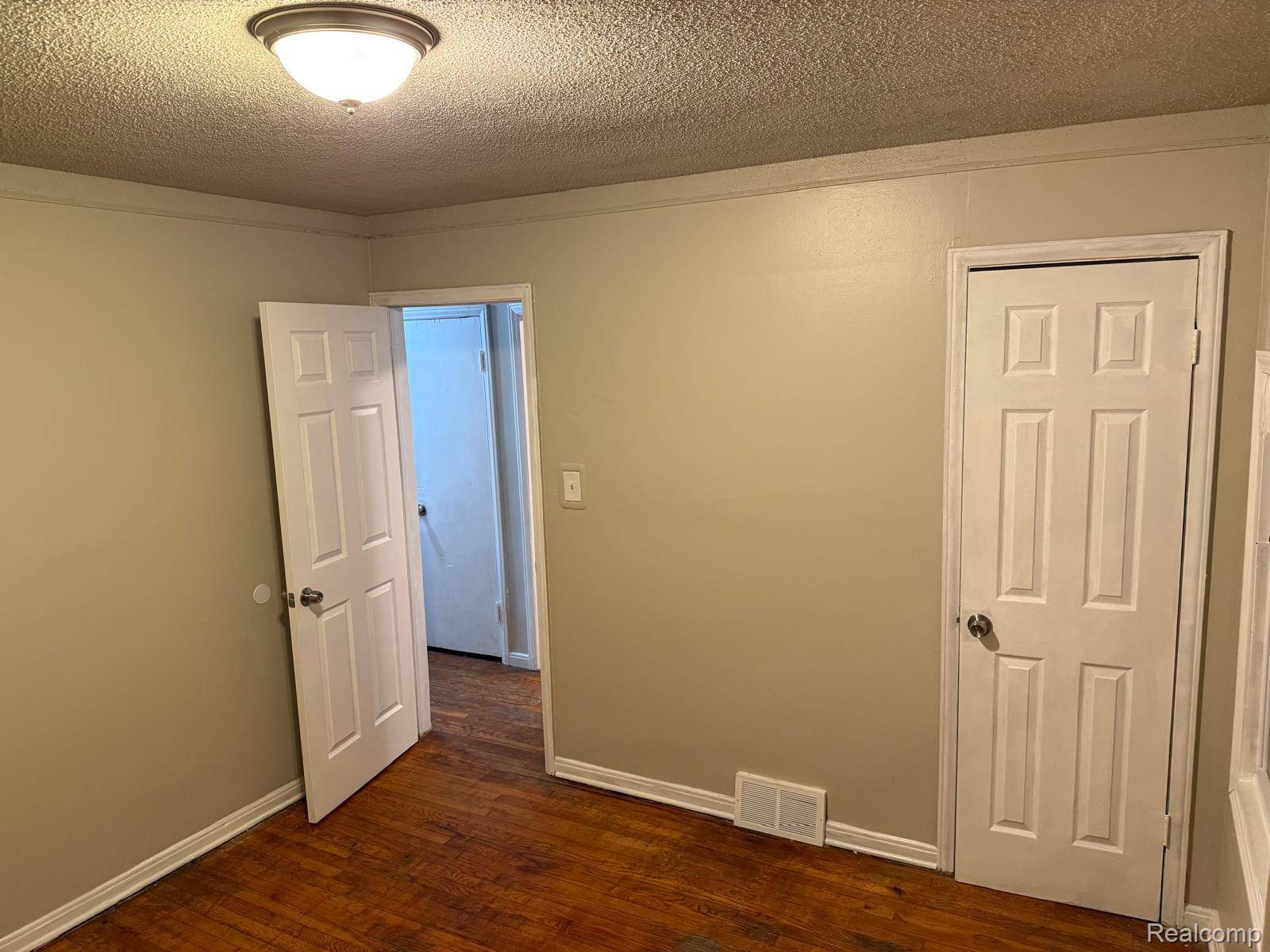 Detroit, MI 48205,20020 PELKEY ST