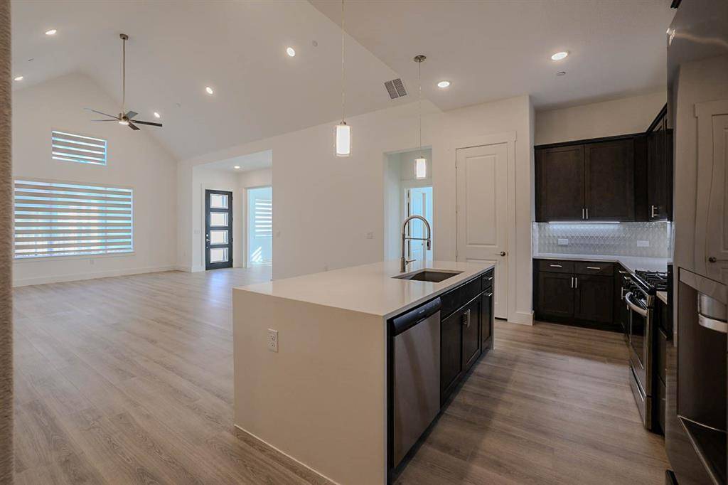 Arlington, TX 76005,1429 Rose Willow Way