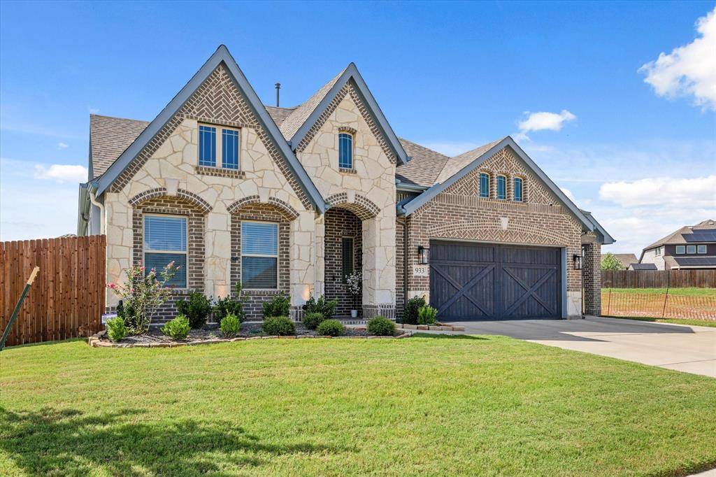 Desoto, TX 75115,933 Homestead Drive