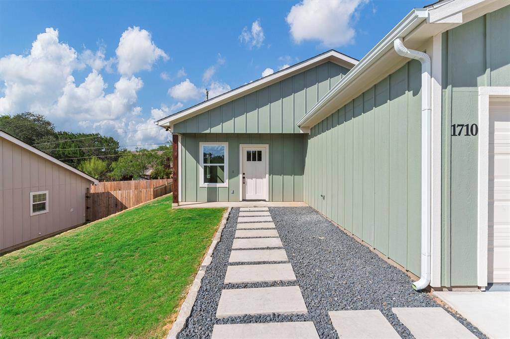 Granbury, TX 76049,1710 Broken Bow Road