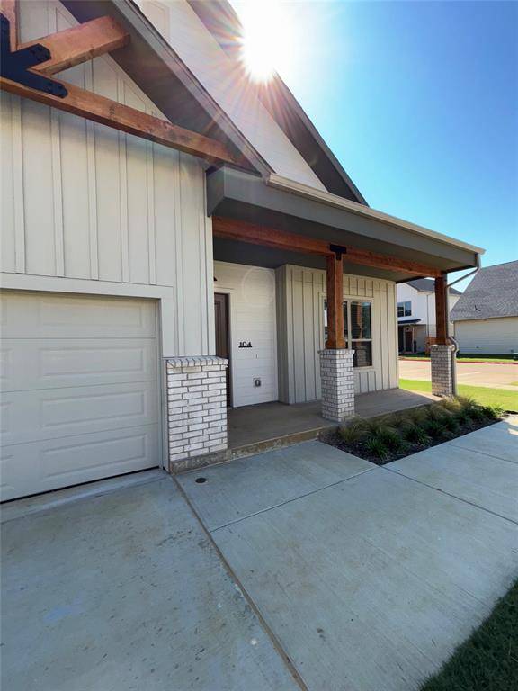 Aubrey, TX 76227,2036 Oak Grove #147