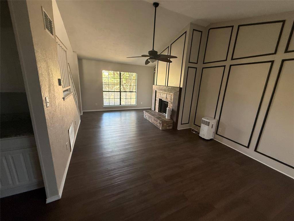 Dallas, TX 75238,Address not disclosed