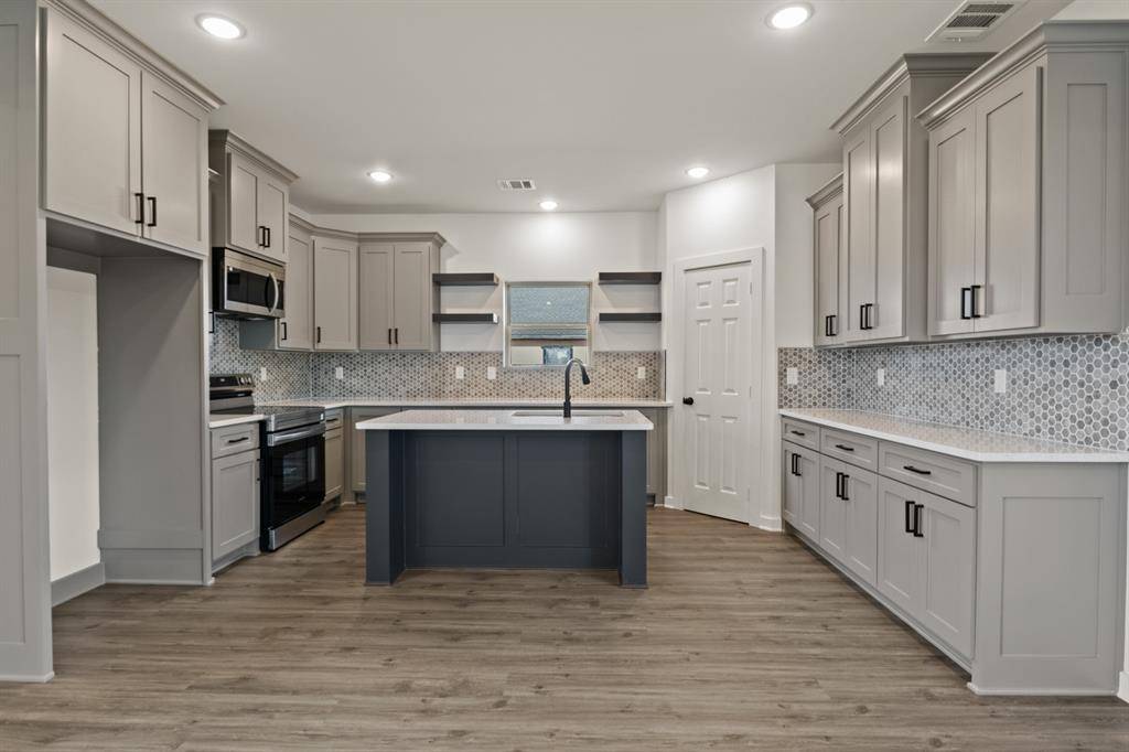 Pittsburg, TX 75686,231 CR 4323