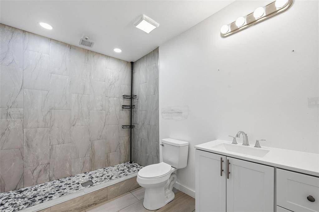 Dallas, TX 75224,1032 Hoke Smith Drive