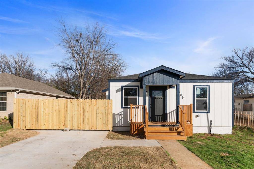 Fort Worth, TX 76105,1909 Wiseman Avenue