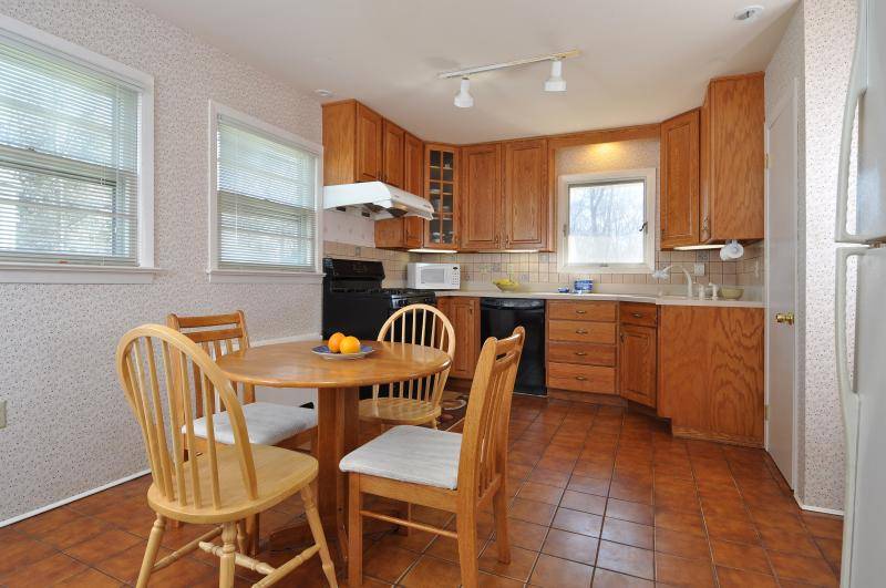 Westfield Town, NJ 07090,633 Norwood Dr