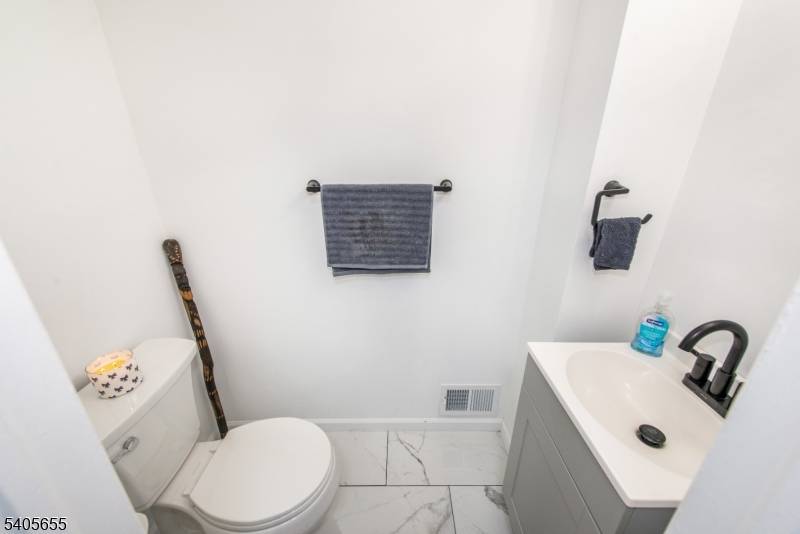 Mount Olive Twp., NJ 07836,14 Bordeaux Dr