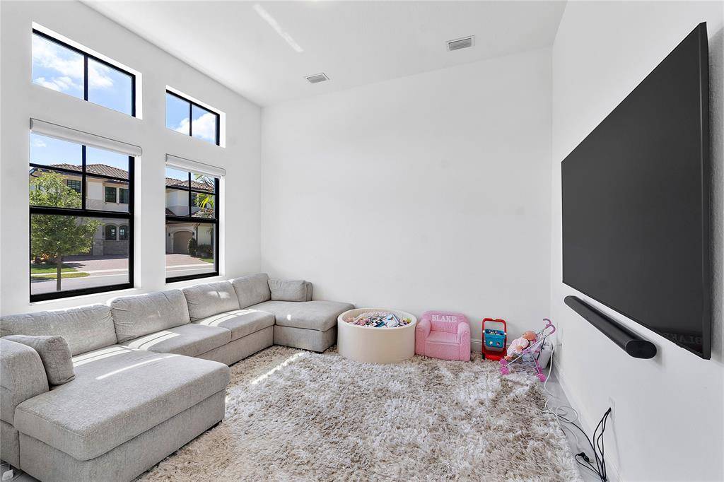 Parkland, FL 33076,9015 W Parkland Bay Trl