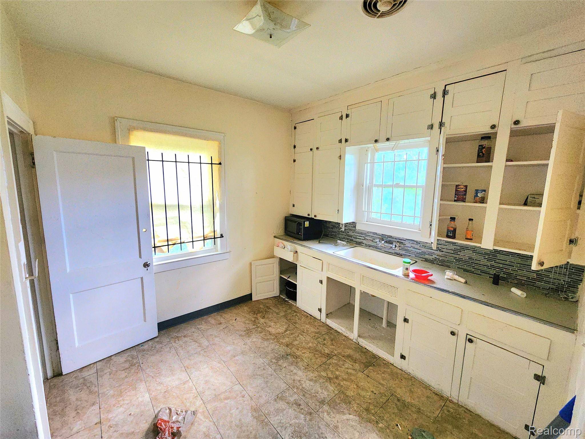 Highland Park, MI 48203,19120 Orleans ST