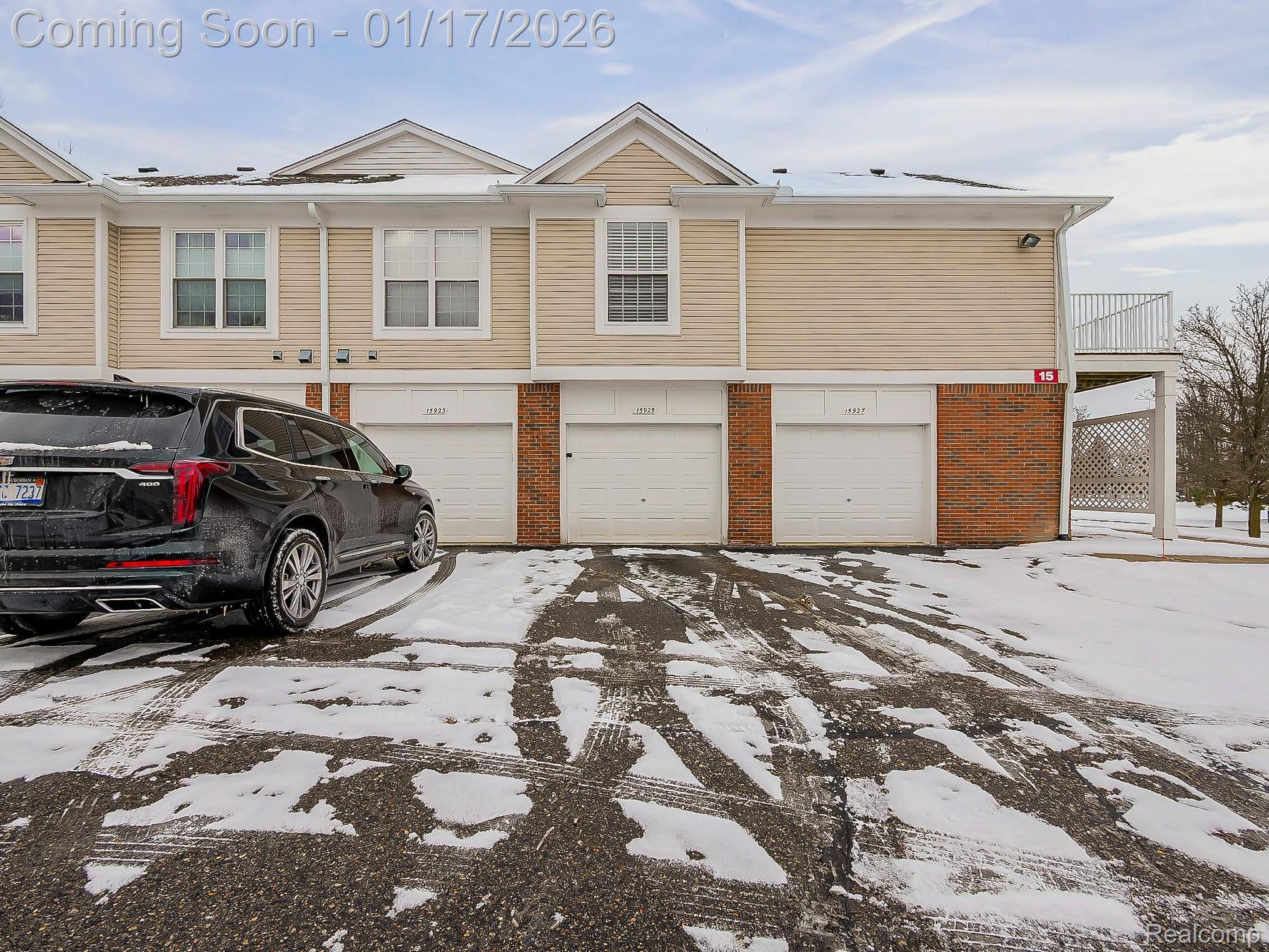 Northville, MI 48168,15925 Morningside