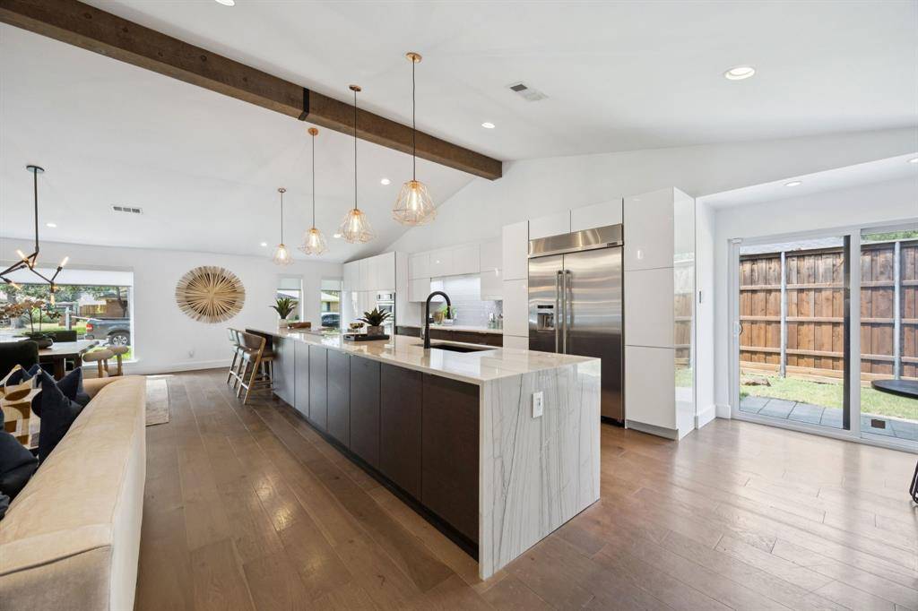 Dallas, TX 75244,4925 Sugar Mill Road