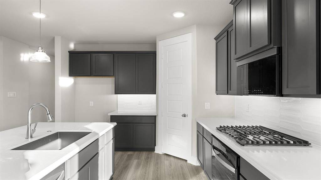 Justin, TX 76247,8728 Treeline