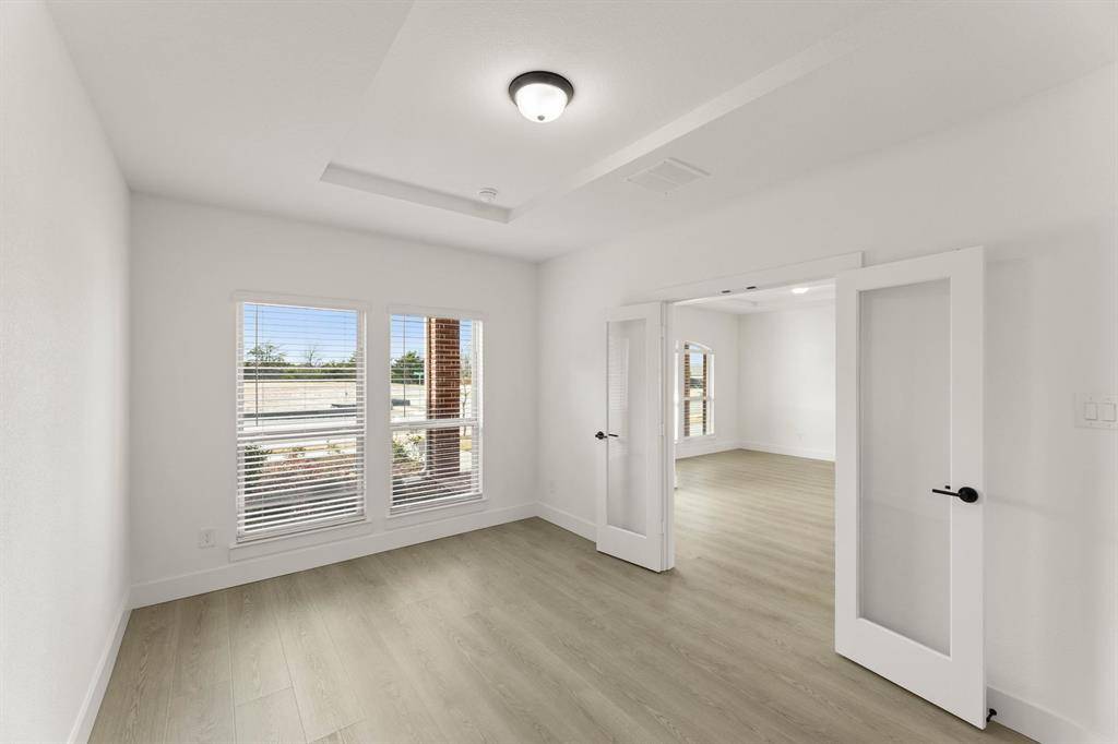 Desoto, TX 75115,804 Hidden Lakes Drive