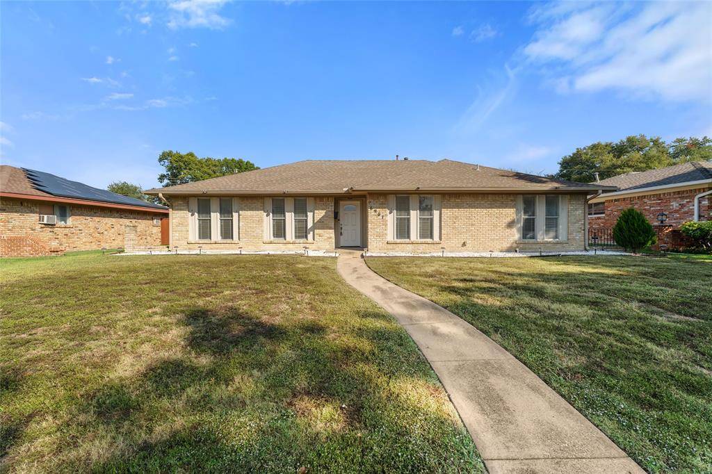 Dallas, TX 75227,6907 Pickrell Drive