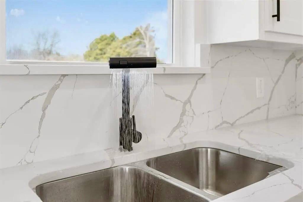 Gun Barrel City, TX 75156,121 Loon Bay Drive