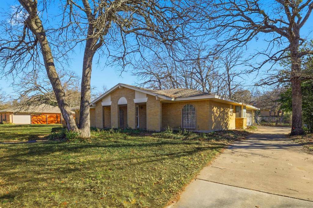 Southlake, TX 76092,620 Cimarron Trail