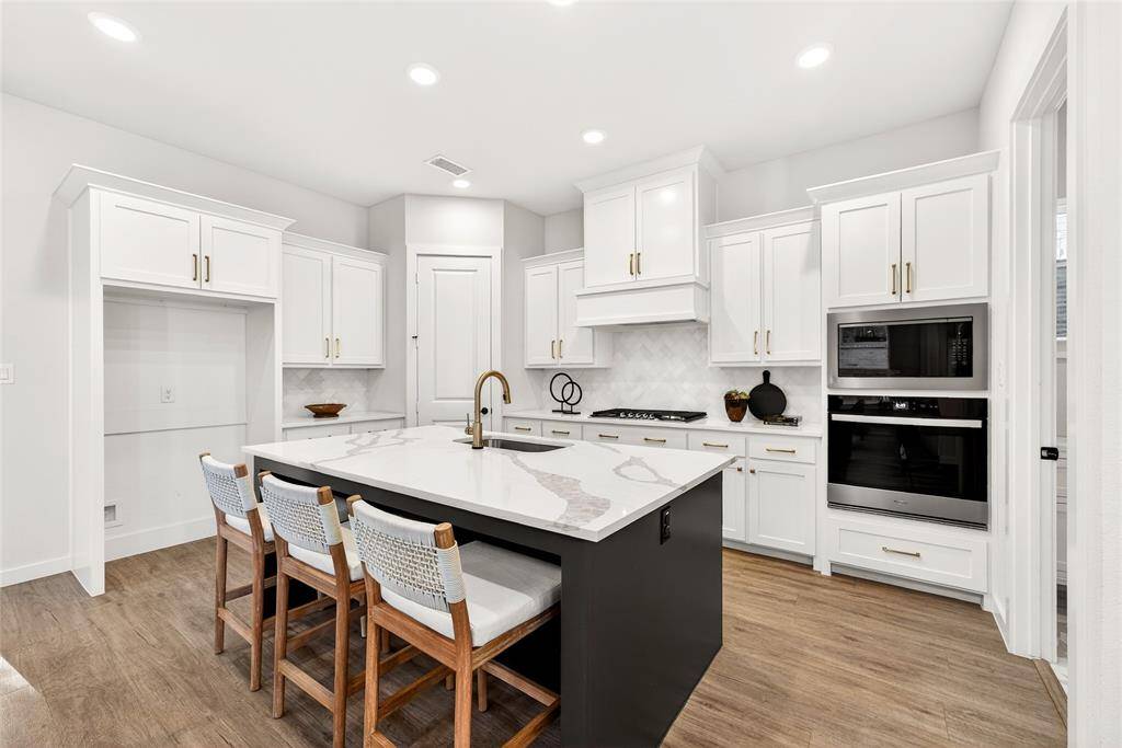 Frisco, TX 75035,15584 Crape Myrtle Road