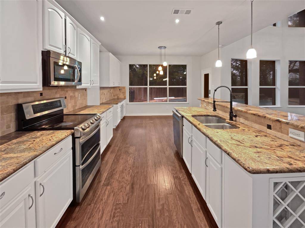 Cedar Hill, TX 75104,815 Creekstone Court