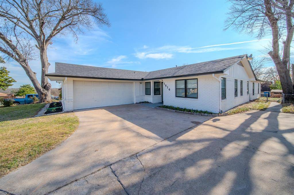Dallas, TX 75241,1614 Solitude Drive