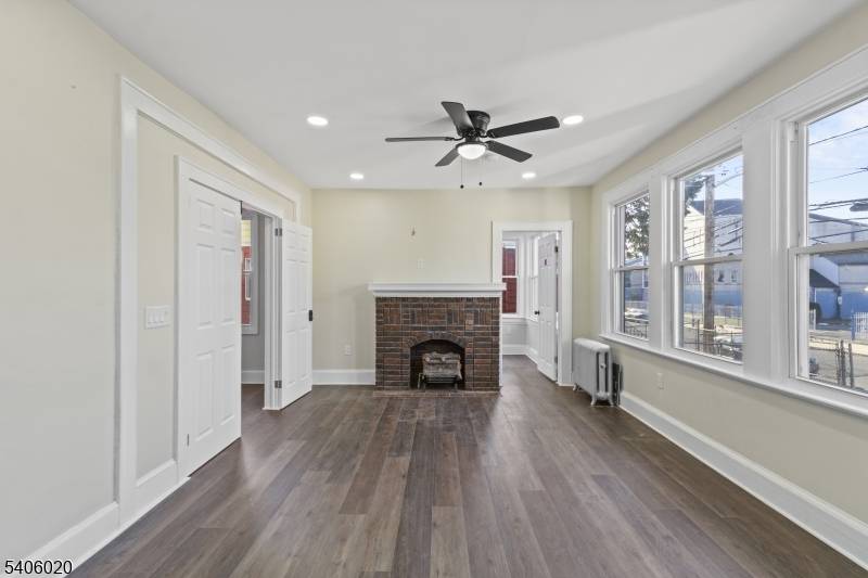 Irvington Twp., NJ 07111,92 Harrison Pl