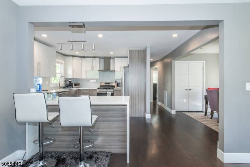 Clifton City, NJ 07012,98 Scoles Ave