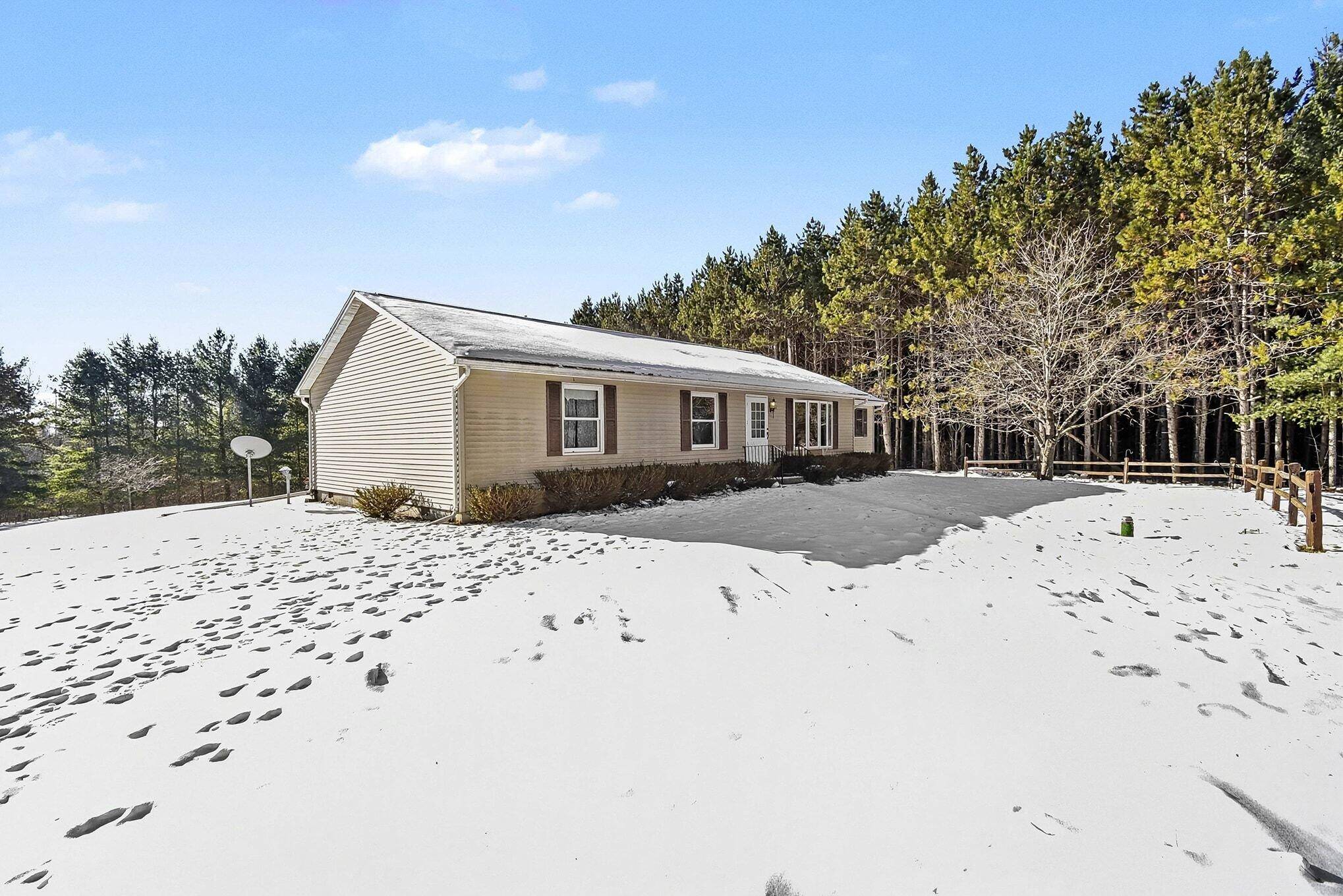 Gladwin, MI 48624,2345 Cemetery RD