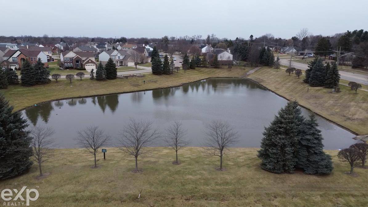 Sterling Heights, MI 48312,15170 15 Mile RD