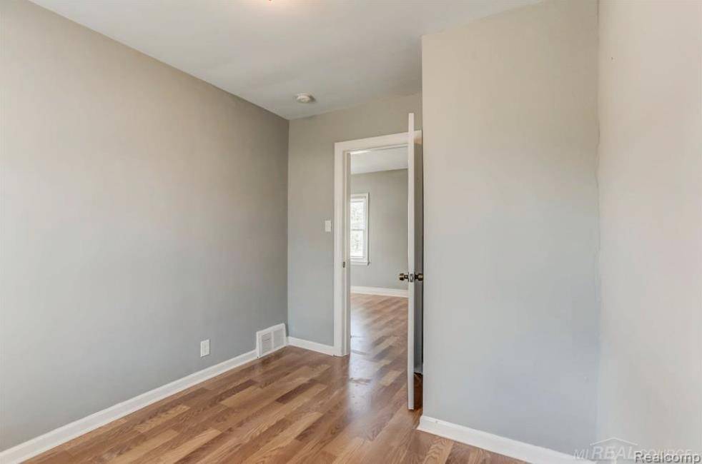 Roseville, MI 48066,25680 Dodge ST