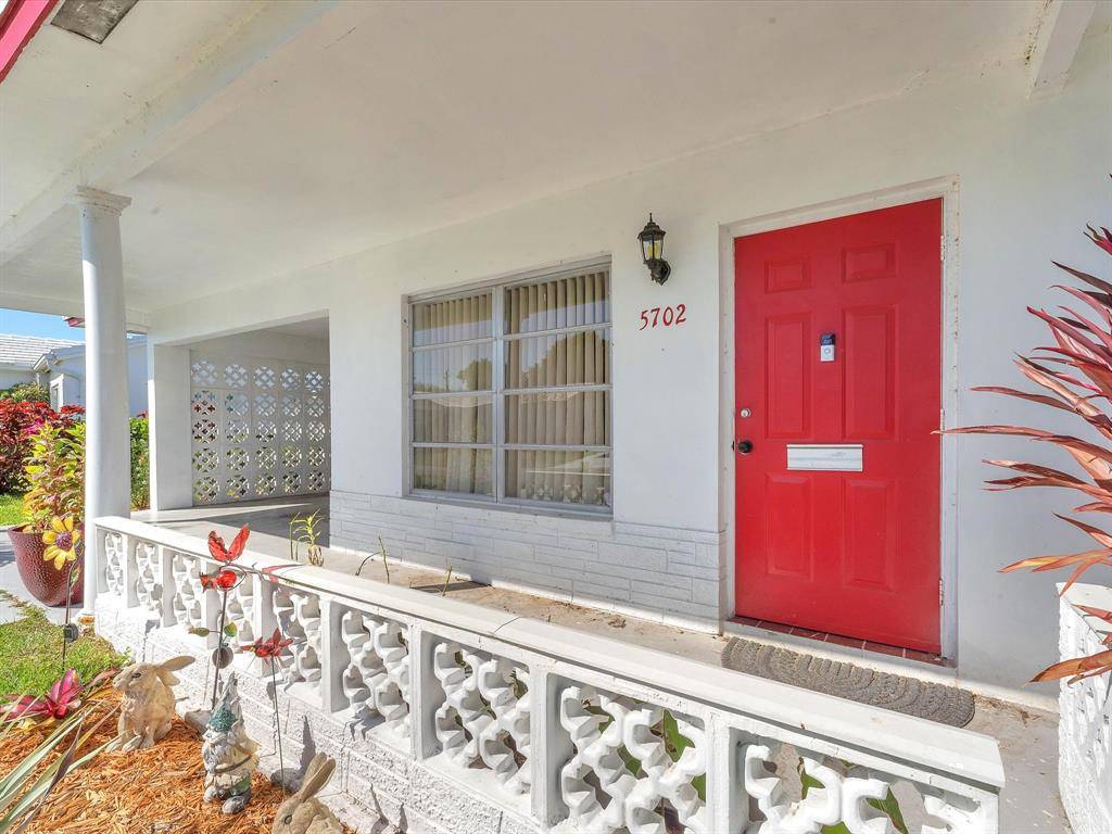 Tamarac, FL 33321,5702 NW 84th Ave