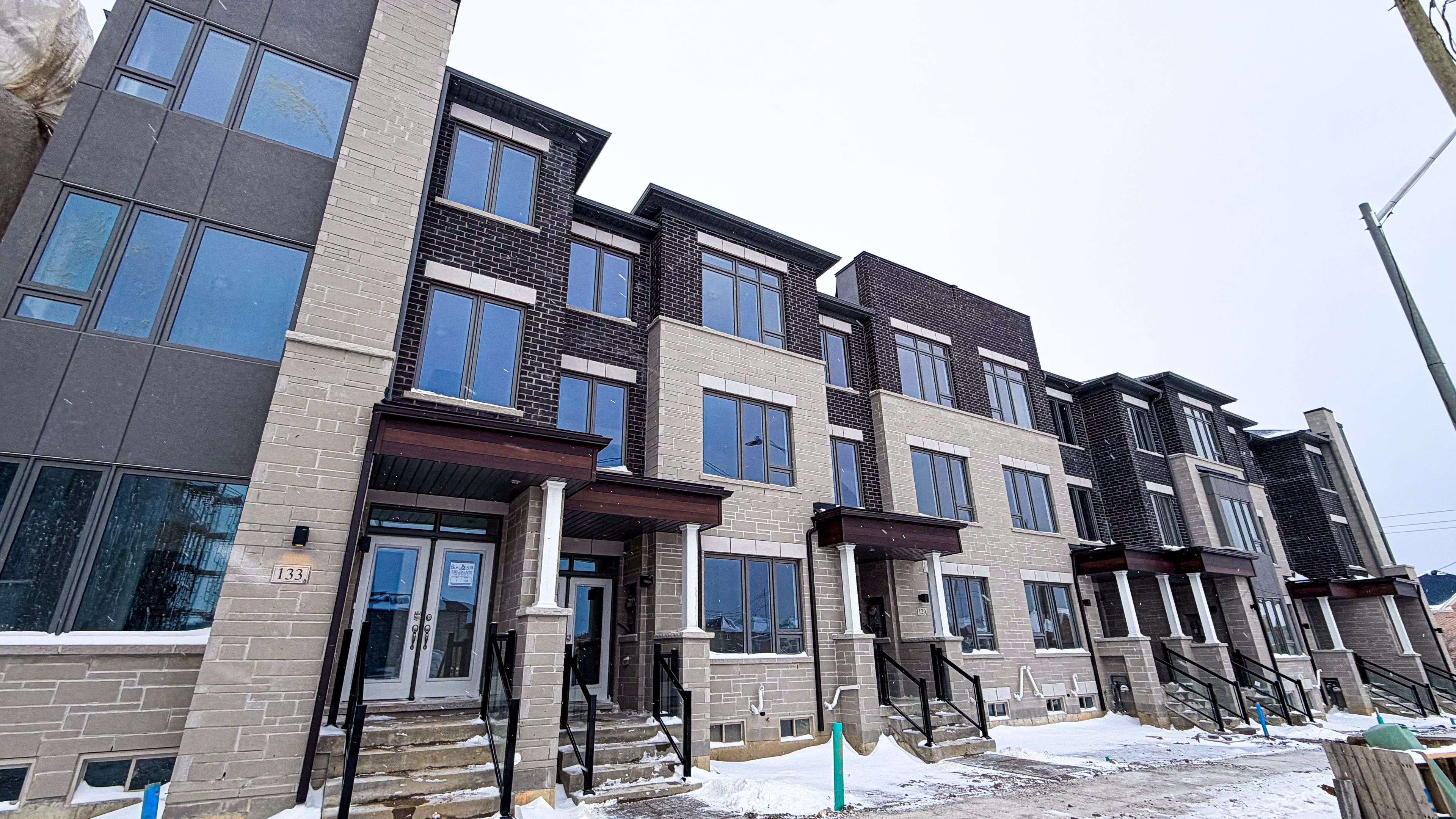 Markham, ON L6C 3T5,131 Vine Cliff BLVD