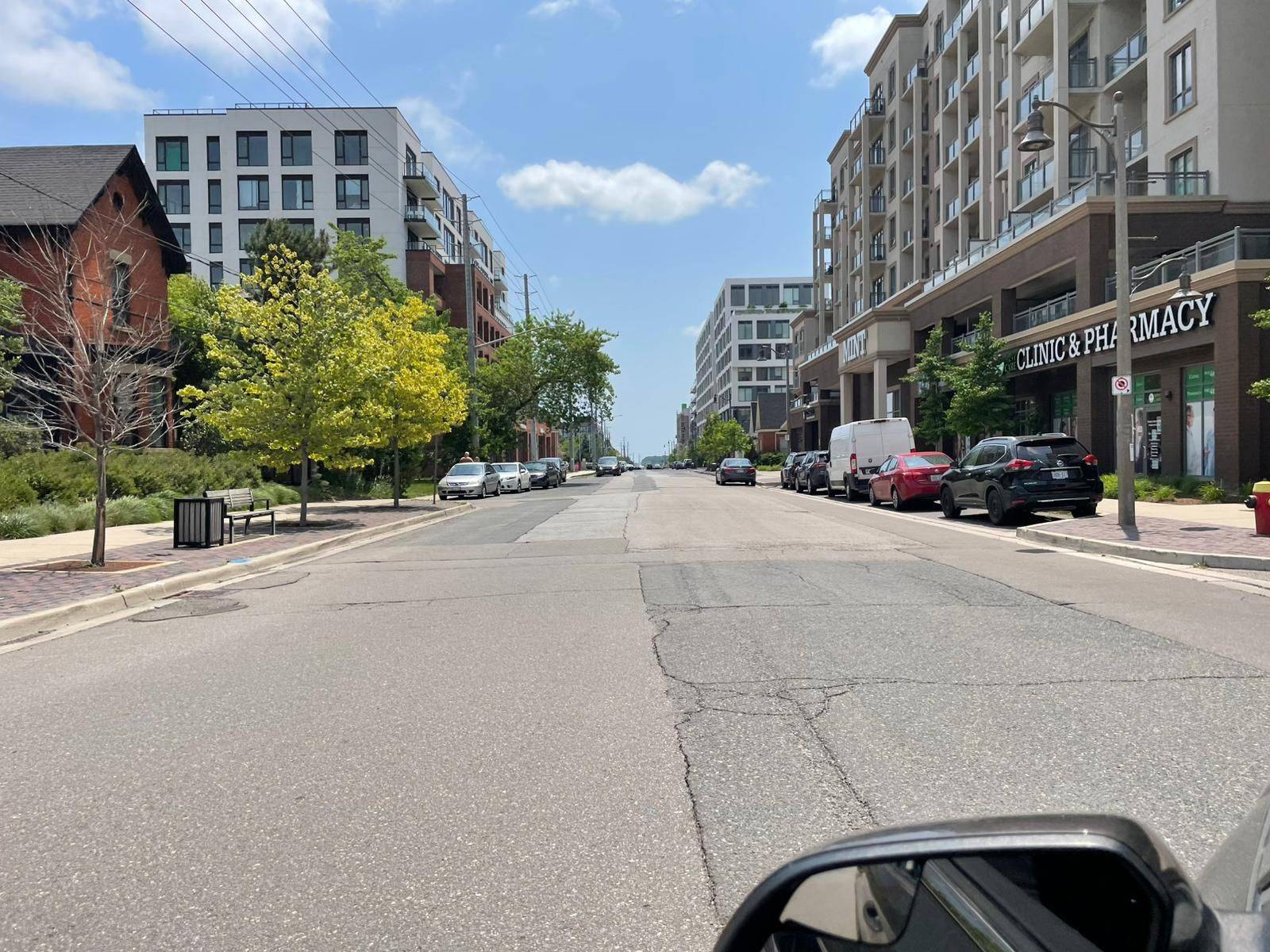 Oakville, ON L6M 4J2,2486 Old Bronte RD #109