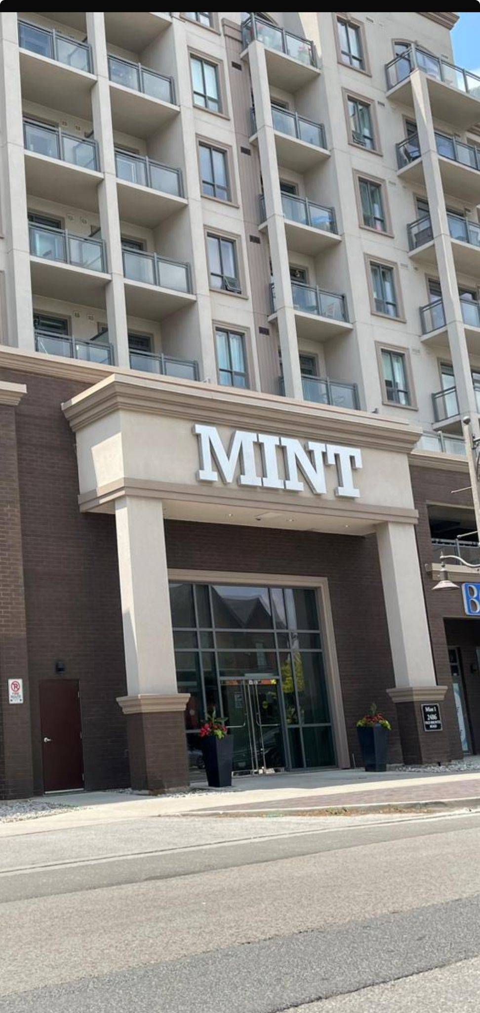 Oakville, ON L6M 4J2,2486 Old Bronte RD #109