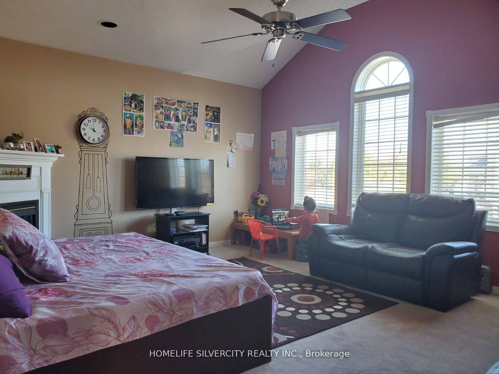 Brampton, ON L7A 2B6,30 Sheepberry TER