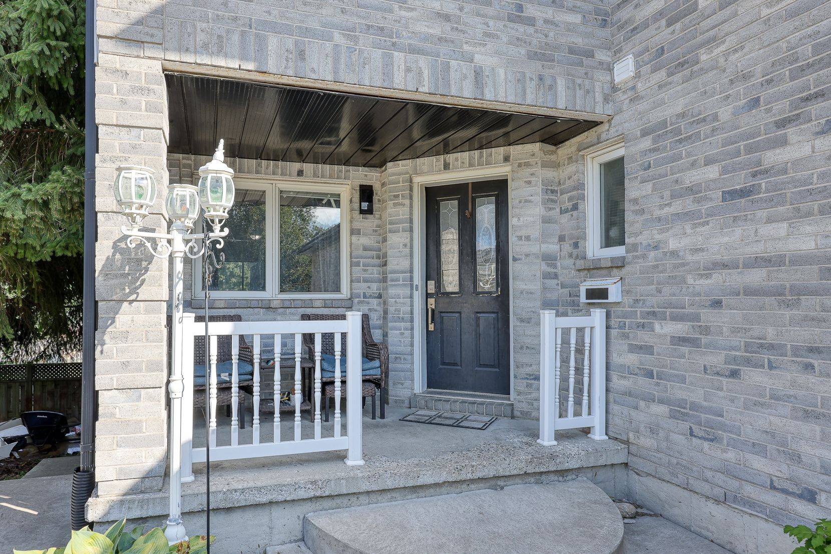 Woodstock, ON N4S 8W9,60 Canrobert ST