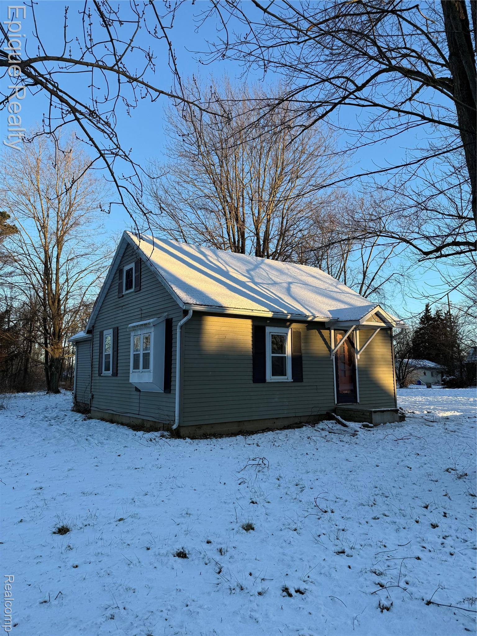 Capac, MI 48014,104 N Lester ST