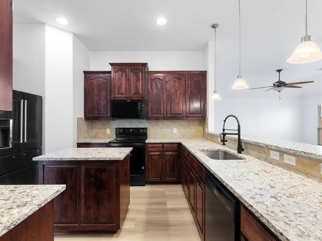 Fort Worth, TX 76179,6813 Falconer Way