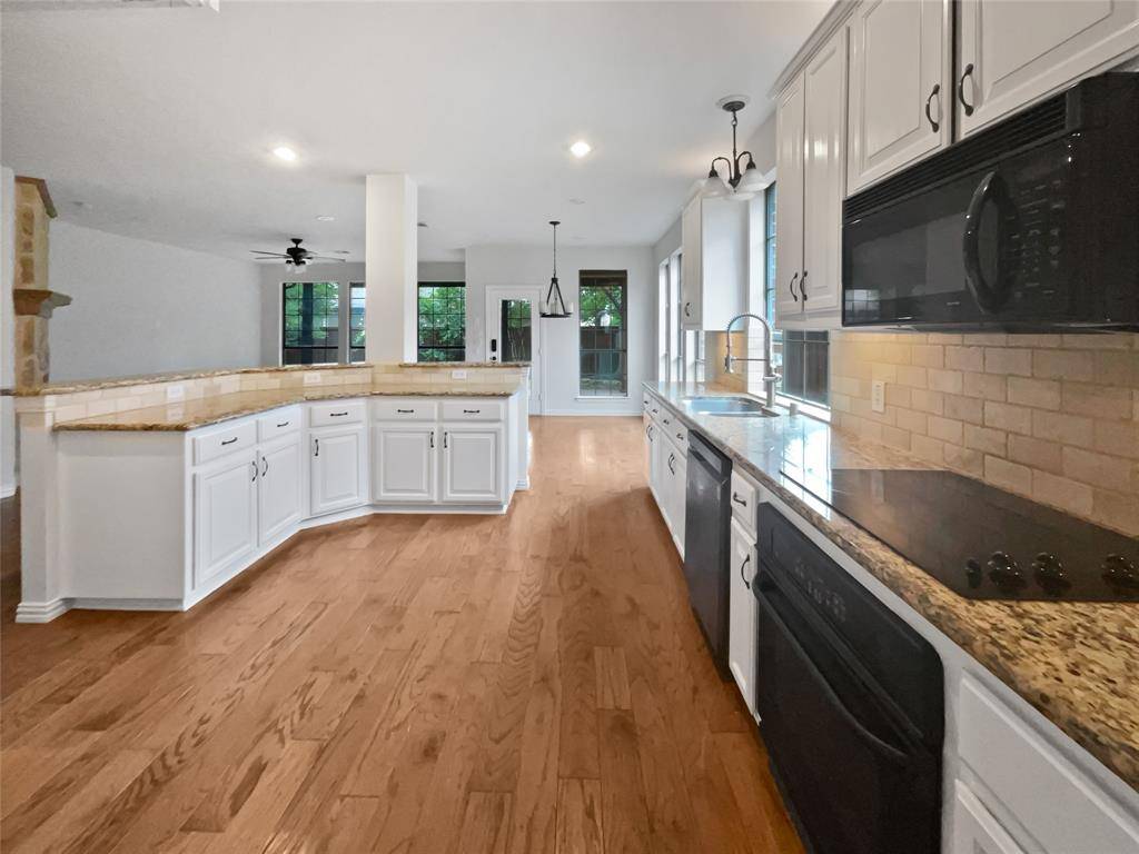 Mckinney, TX 75071,1600 Country Walk Drive