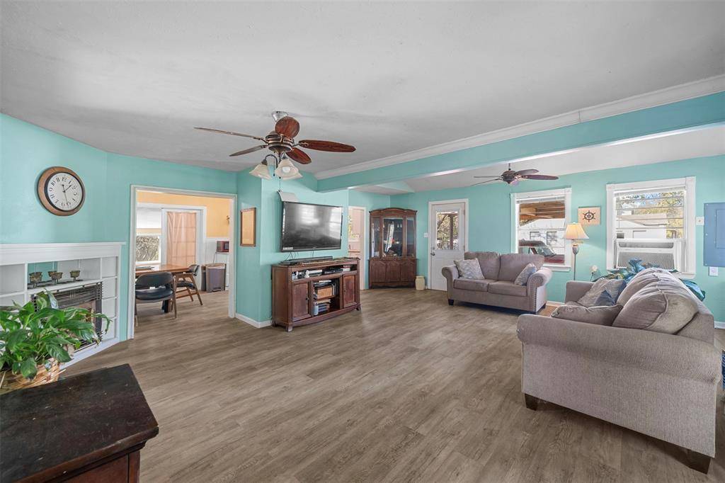 Dallas, TX 75217,633 Haverhill Lane