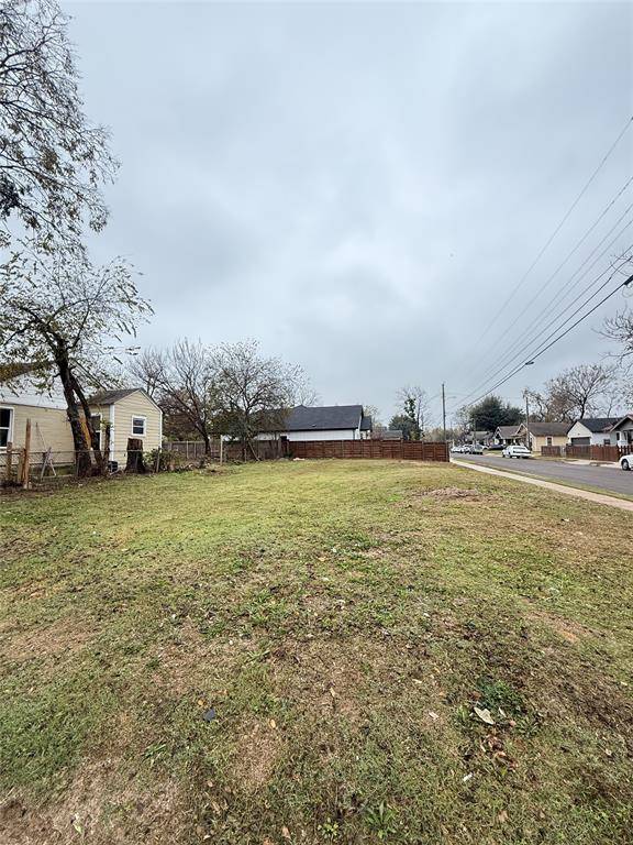 Dallas, TX 75215,4901 Colonial Avenue