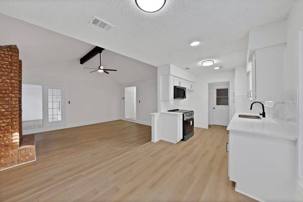 Arlington, TX 76017,825 Meadowdale Road