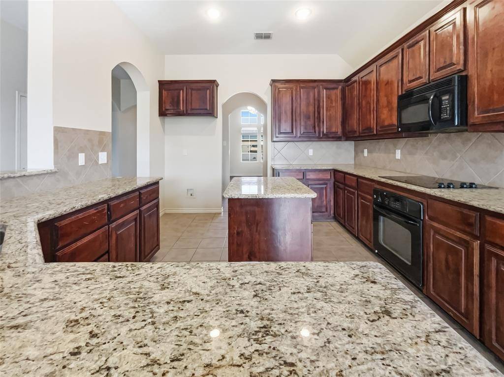 Burleson, TX 76028,804 Peach Lane