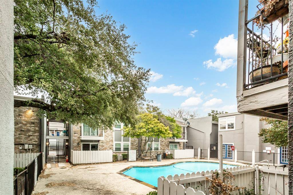 Dallas, TX 75206,6061 Milton Street #231