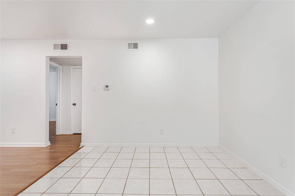 Dallas, TX 75206,6061 Milton Street #231