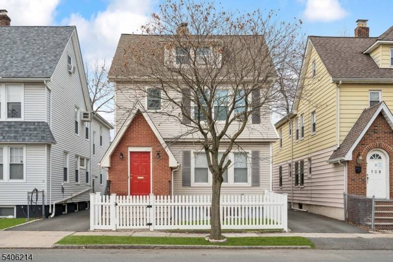 East Orange City, NJ 07017,193 Hoffman Blvd