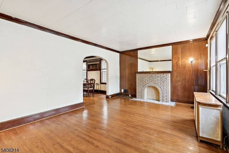 East Orange City, NJ 07017,193 Hoffman Blvd