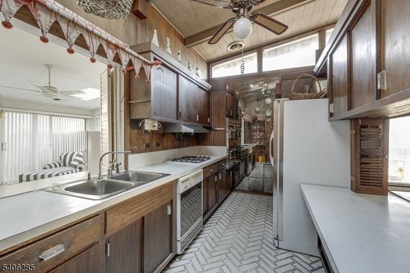 Fanwood Boro, NJ 07023,108 Glenwood Rd