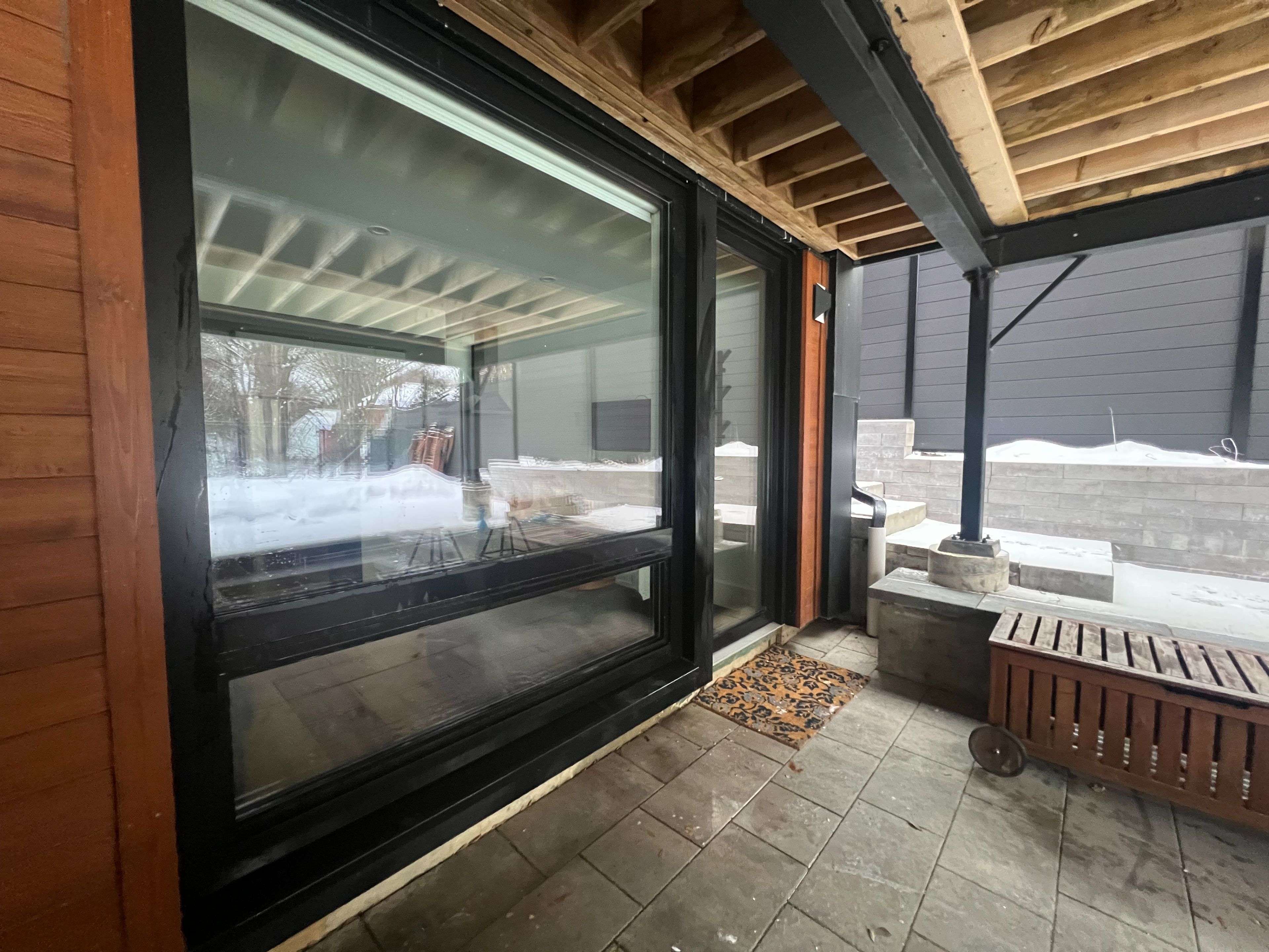 Toronto E03, ON M4B 2X8,7 Glen Eden CRES #Basement