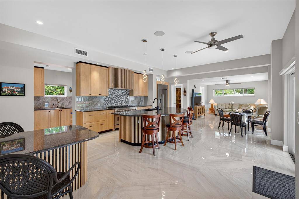 Fort Lauderdale, FL 33316,2024 Harbourview Drive